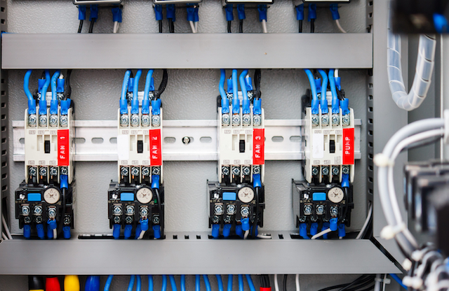 Breaking Down the Life Cycle of Your Commercial Electrical Systems